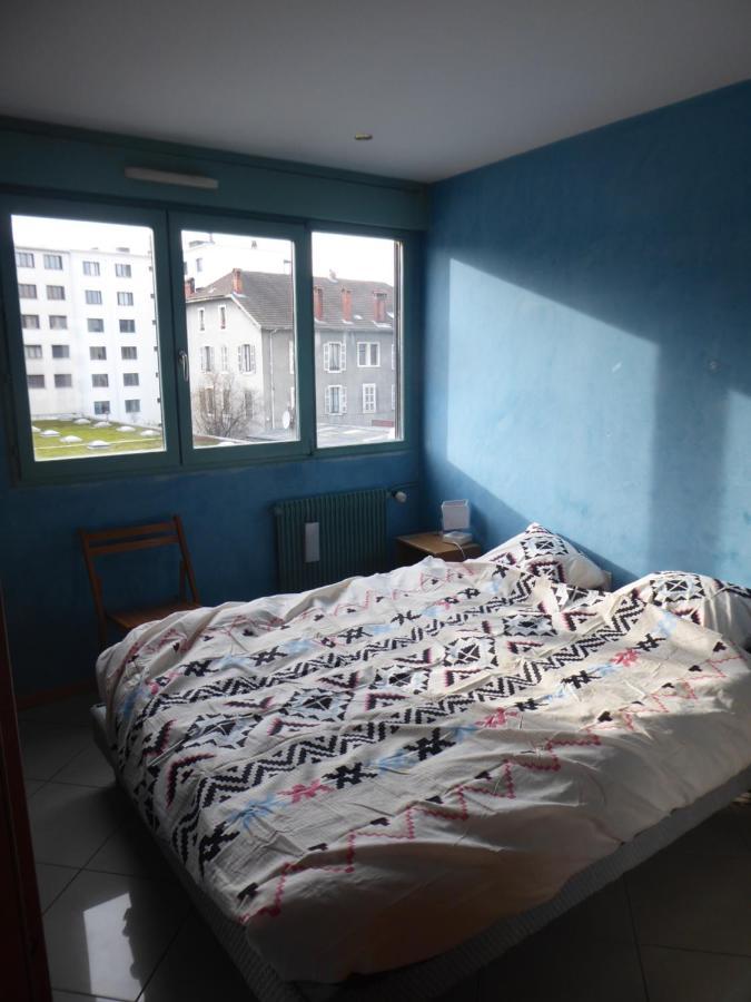 Chambre Dans Un Appartement Annecy Gare-Centre Ngoại thất bức ảnh